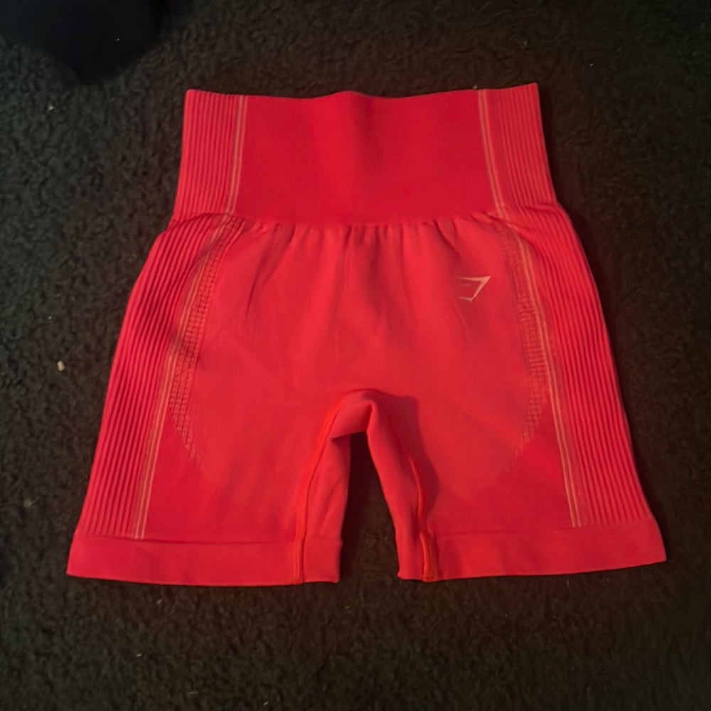 Gym shark pink biker shorts not blue it’s pink